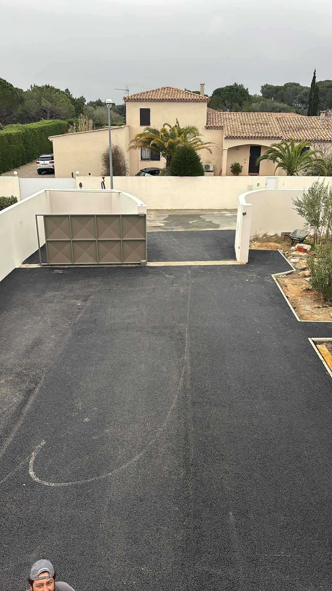 Parking et aménagement jardin à Narbonne – Vue aérienne du parking – SOCCTP Parking et aménagement jardin à Narbonne - Vue aérienne du parking - SOCCTP