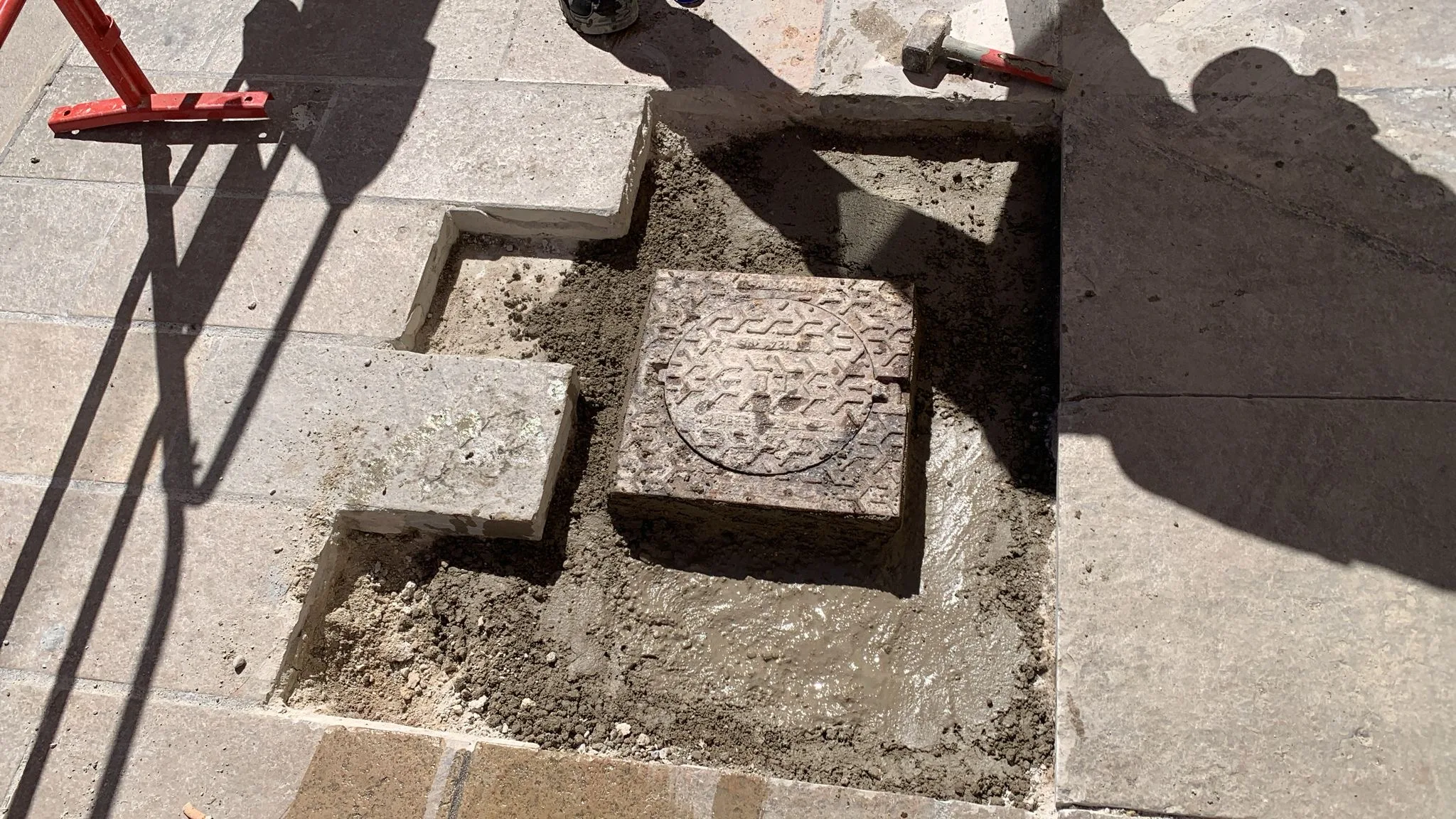 Réhabilitation réseau eaux usées pose nouveau regard – Montpellier Les Arceaux – SOCCTP (2)