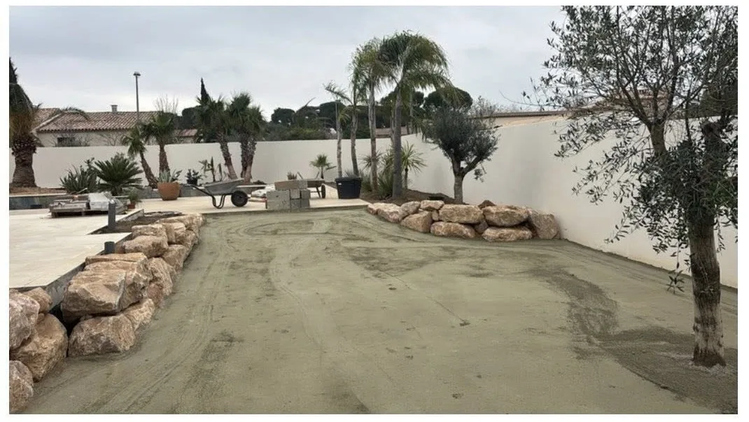 Parking et aménagement jardin à Narbonne – Enrochement léger – SOCCTP Parking et aménagement jardin à Narbonne - Enrochement léger - SOCCTP