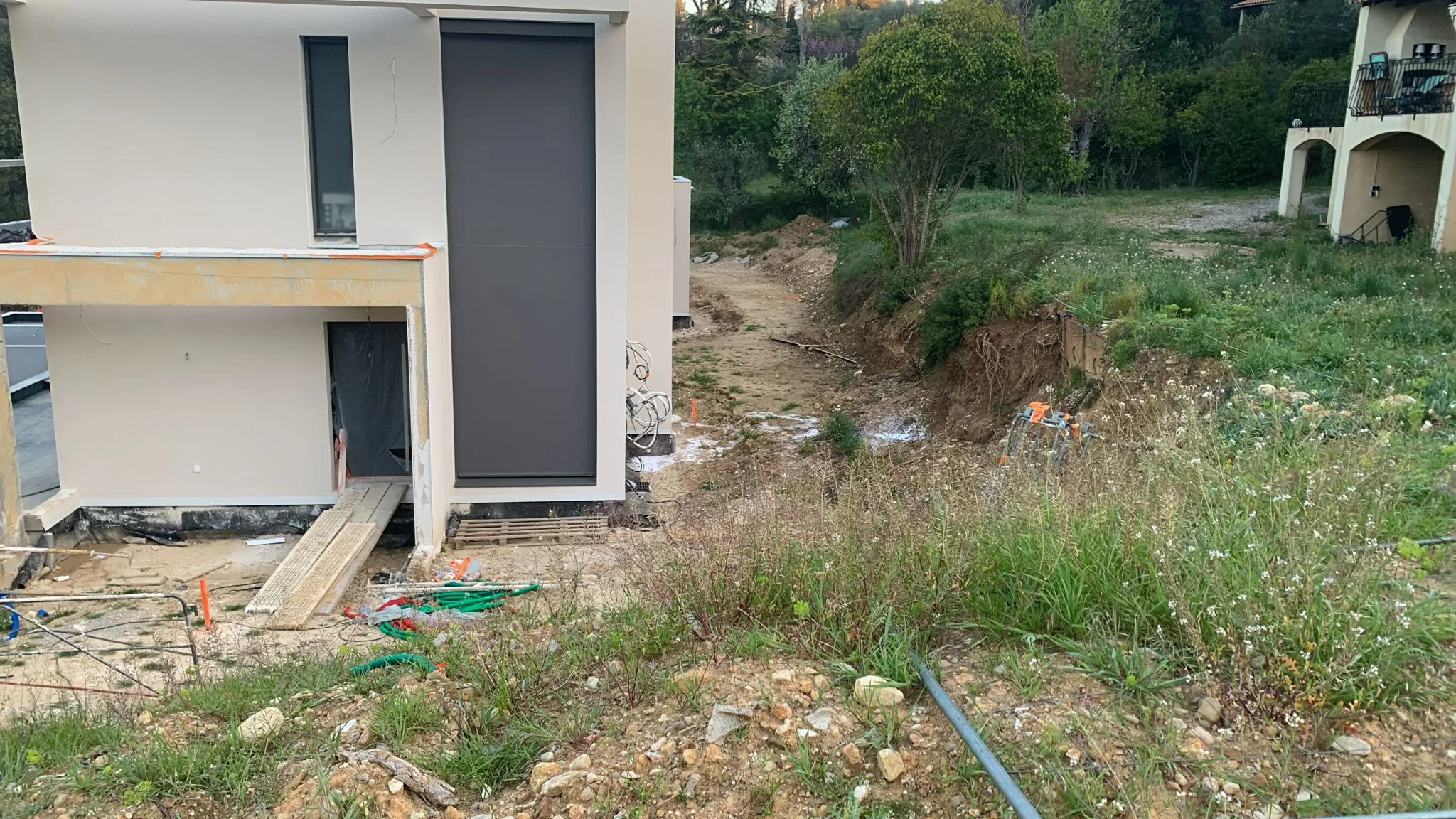 Aperçu avant chantier terrassement et enrochement à Montferrier-sur-Lez par SOCCTP