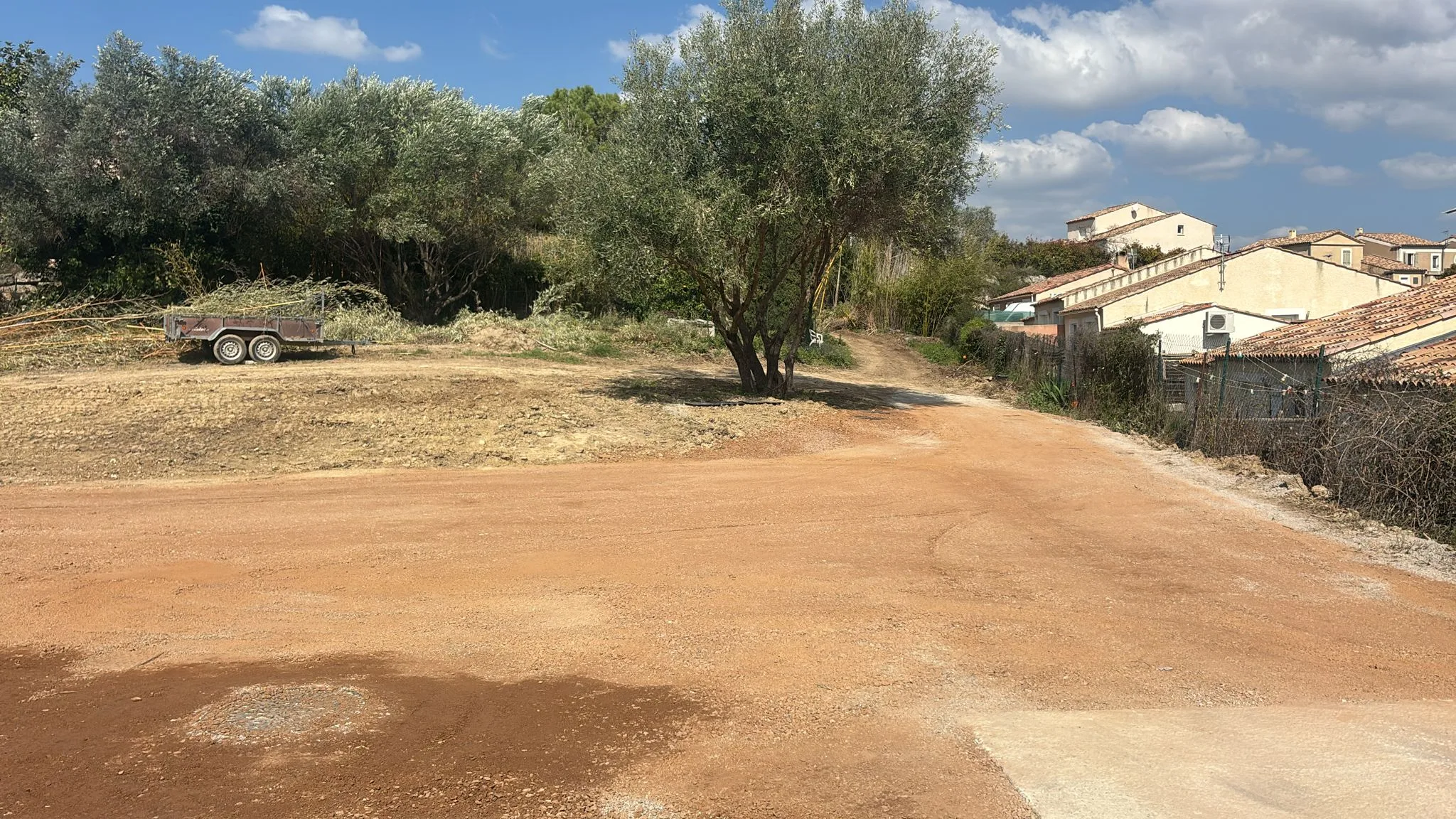Viabilisation de parcelles à Nébian – Aménagement de surface après finition des réseaux – SOCCTP Viabilisation de parcelles à Nébian - Aménagement de surface après finition des réseaux - SOCCTP